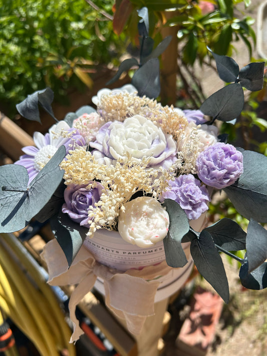 Bouquet de cire floral rose - Cassis freesia